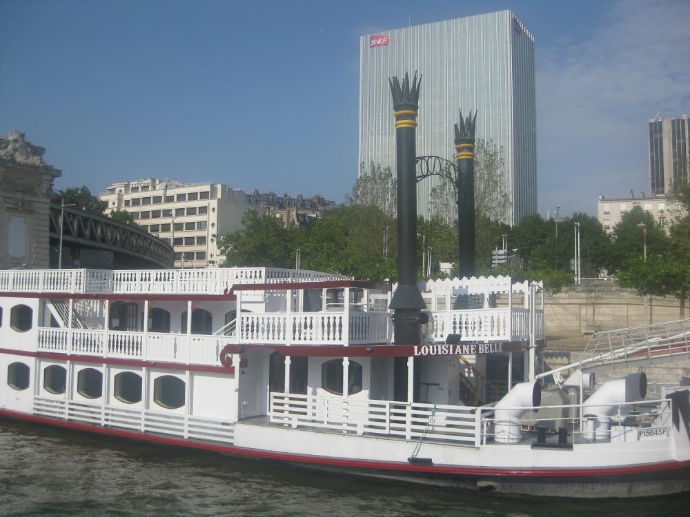 Réveillon nouvel an Paris Soirée jour de l'an Paris Bateau